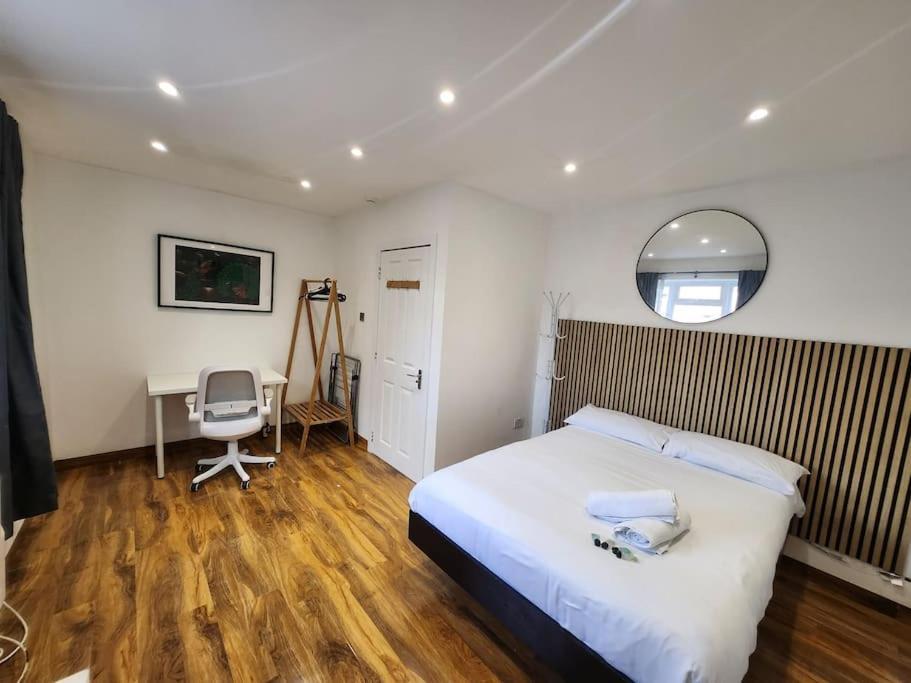 אוקספורד Spacious And Bright One Bedroom Apartment מראה חיצוני תמונה